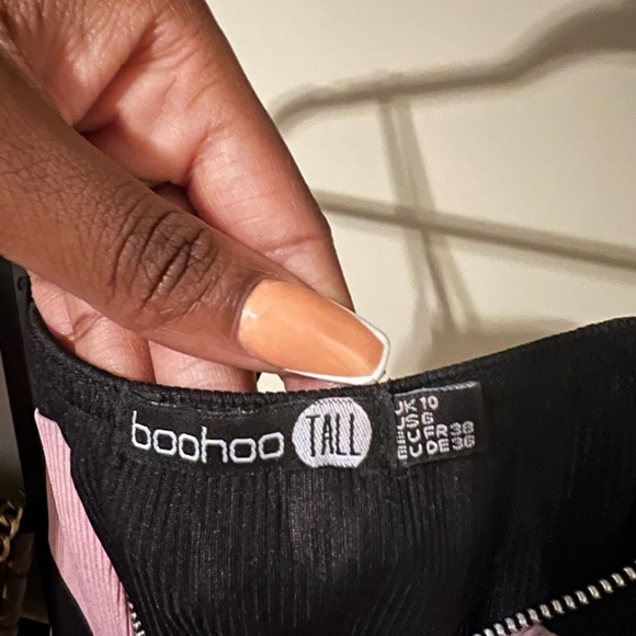 Boohoo O-Ring Bodysuit, size US 6 - Picture 4 of 4